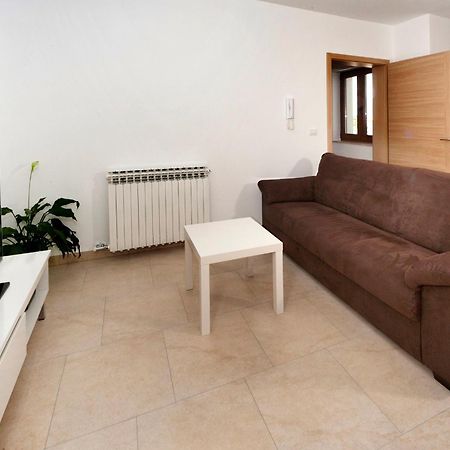 Apartments Beakovic Πόρετς Εξωτερικό φωτογραφία