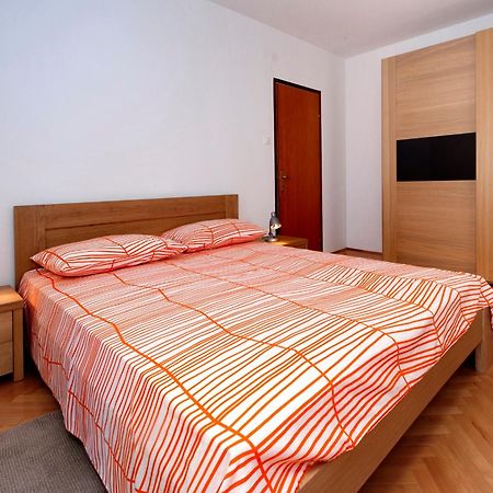 Apartments Beakovic Πόρετς Εξωτερικό φωτογραφία