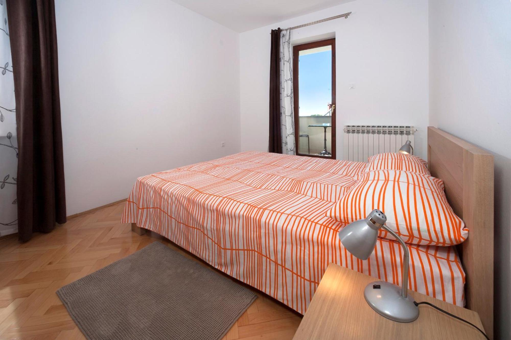 Apartments Beakovic Πόρετς Εξωτερικό φωτογραφία
