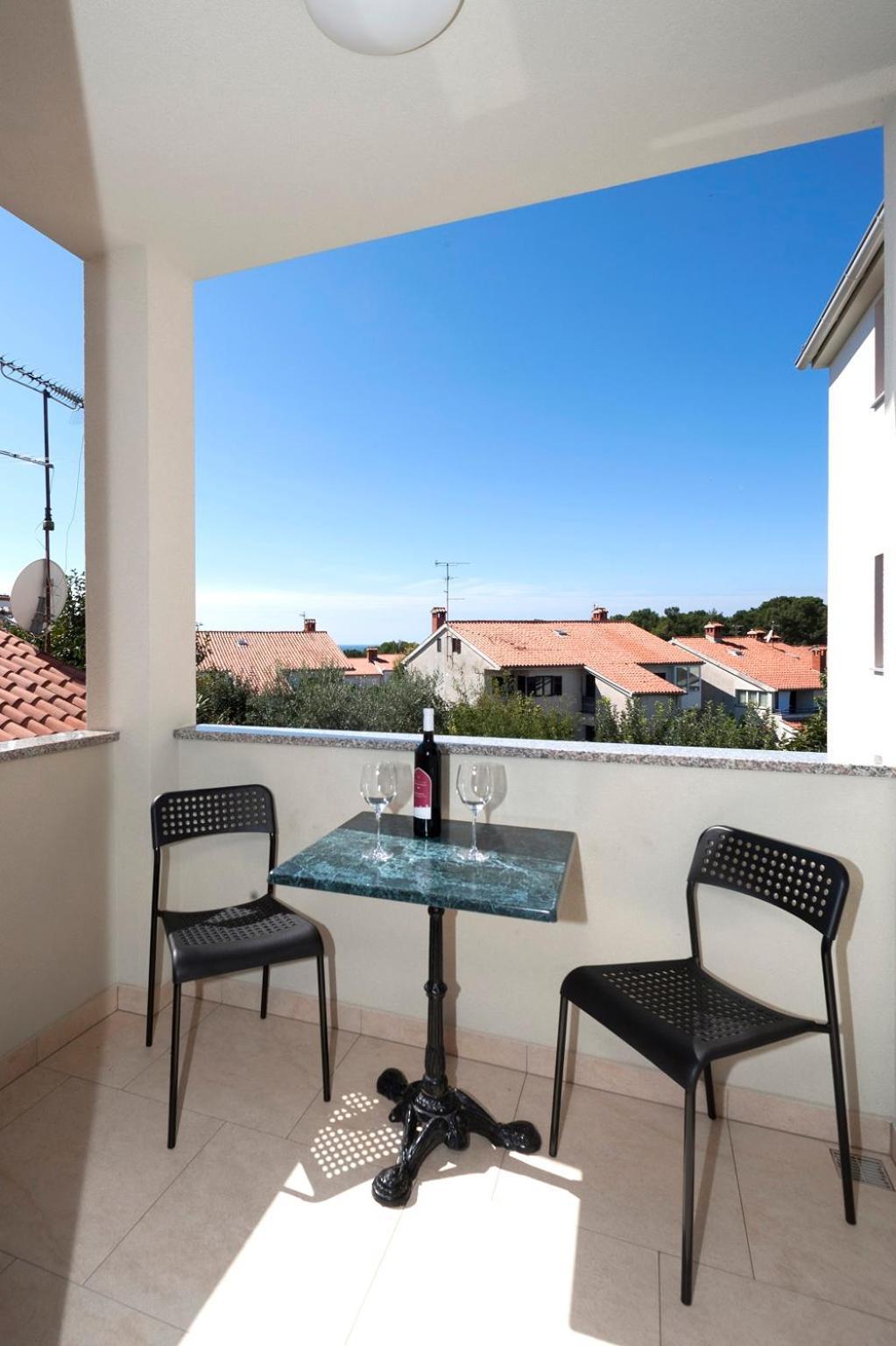 Apartments Beakovic Πόρετς Εξωτερικό φωτογραφία