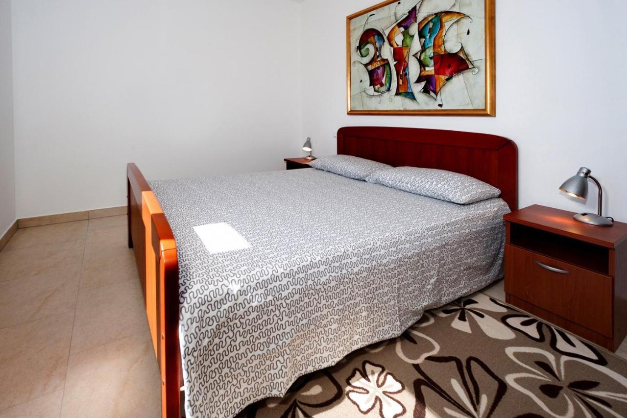 Apartments Beakovic Πόρετς Εξωτερικό φωτογραφία